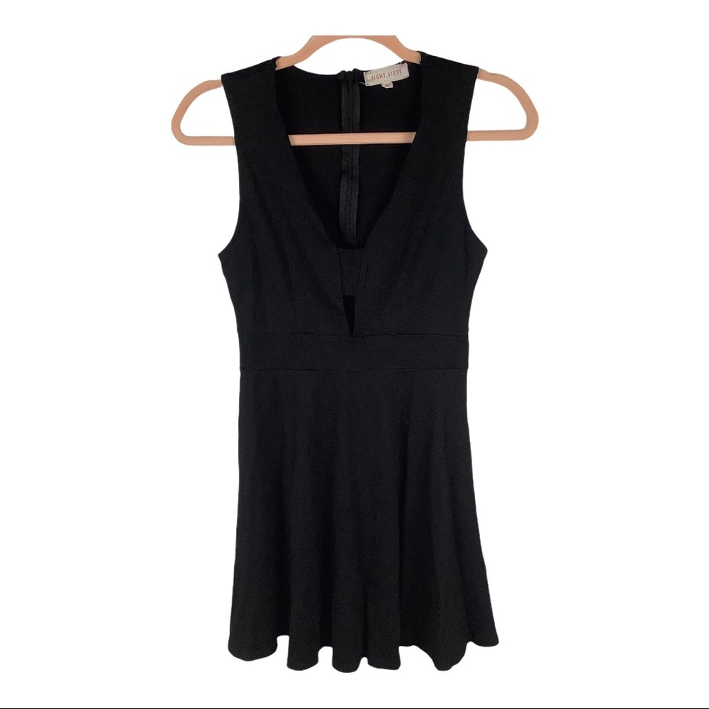 Eight Sixty Little Back‎ Dress Front Cut Out Women Size Medium Zip Back